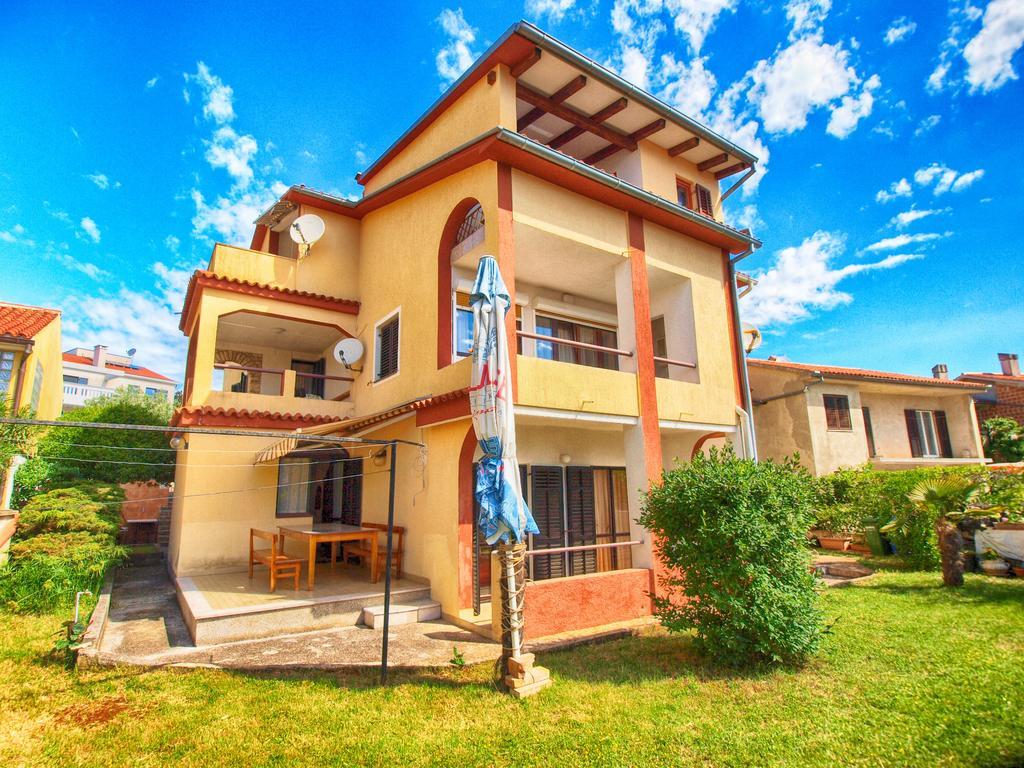 Apartments Antica Pula Luaran gambar